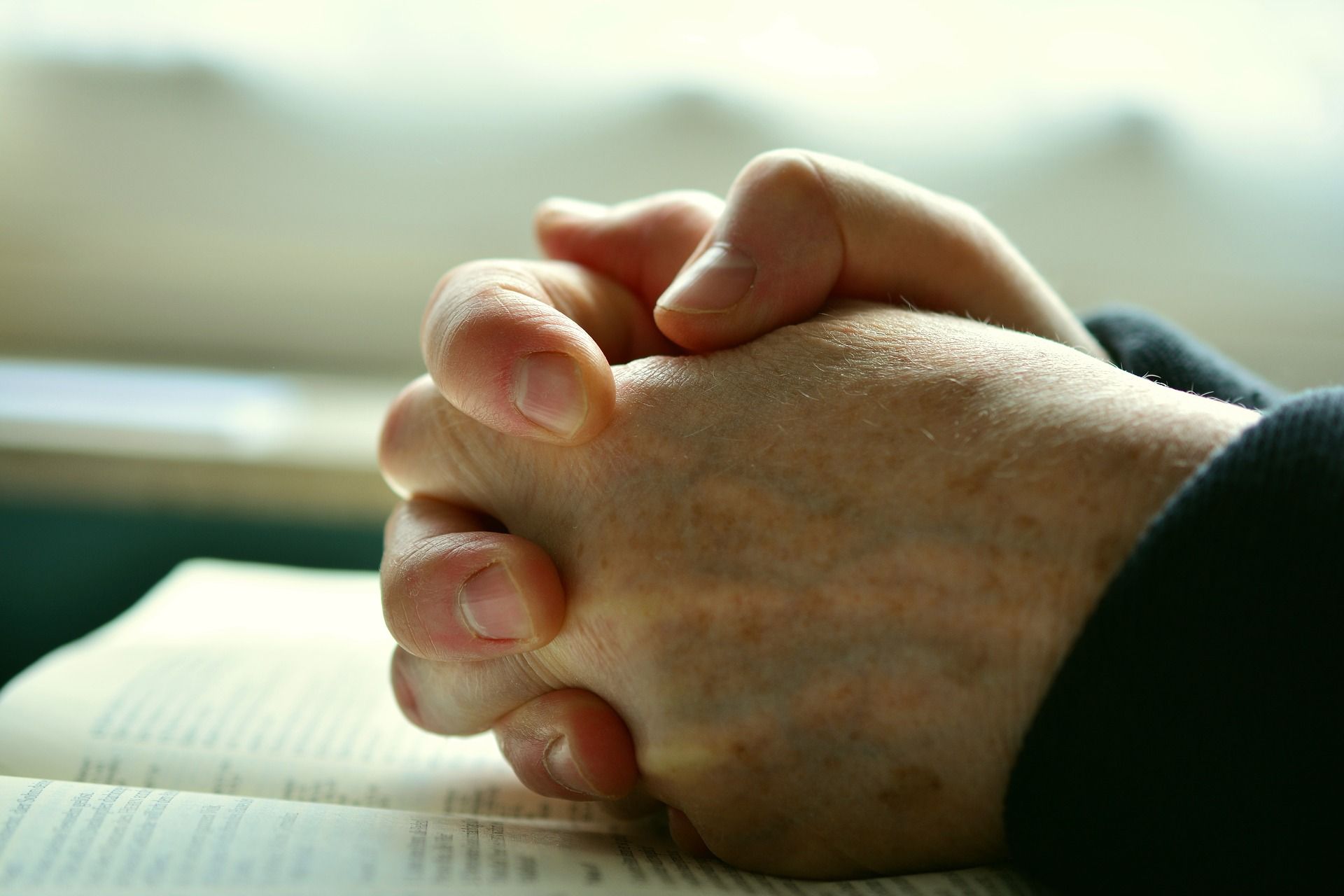 praying-hands